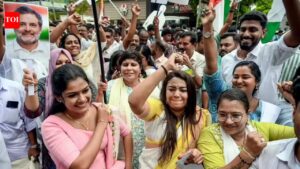 Rare Kerala mandate enters history | Kochi News