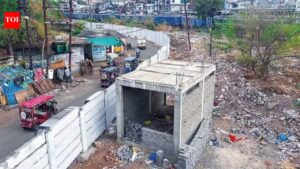 After ’90°’-bridge debacle, now Bhopal’s Aishbagh gets ‘0-access toilet’ | Bhopal News