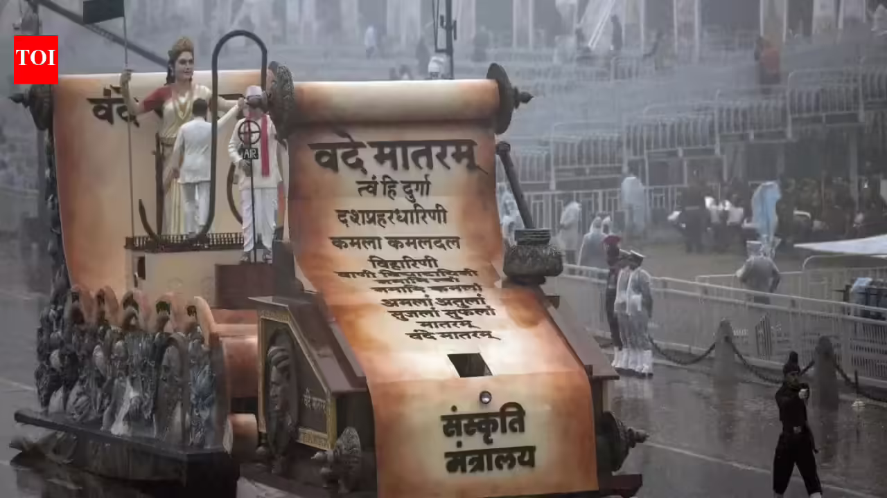 Cabinet okays plan to put Vande Mataram on a par with Jana Gana Mana. India News
