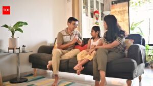 Parental Anxiety: 5 ways a parent’s anxiety quietly transfers to their child and how to stop it |