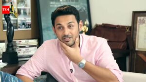 Apurva Asrani: ‘Aligarh’ writer Apurva Asrani to delete social media handle citing lack of ‘authenticity and nuance’: ‘Been a fun journey’ | English Movie News