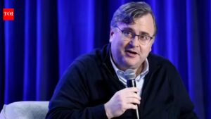 LinkedIn co-founder Reid Hoffman has a ‘reminder’ for everyone on AI layoffs: It’s important not to ignore…
