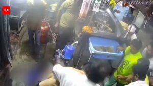 Truck Driver Stabbing Wife: Woman chased, stabbed to death by husband in public view at tea stall in Telangana | Hyderabad News