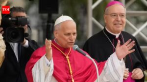 Pope celebrates first anniversary of election with visit to Pompeii to pray at shrine