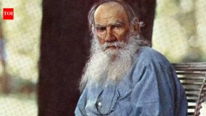Quote of the day by Leo Tolstoy: “Only people who are capable of loving strongly can also suffer great sorrow, but this same necessity of loving serves to counteract their grief and heals them.” |