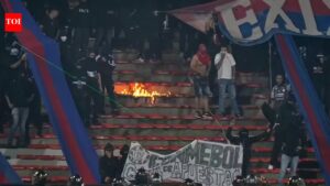 South America’s Champions League match stopped less than 2 minutes in after fans started burning stadium sections. International Sports News