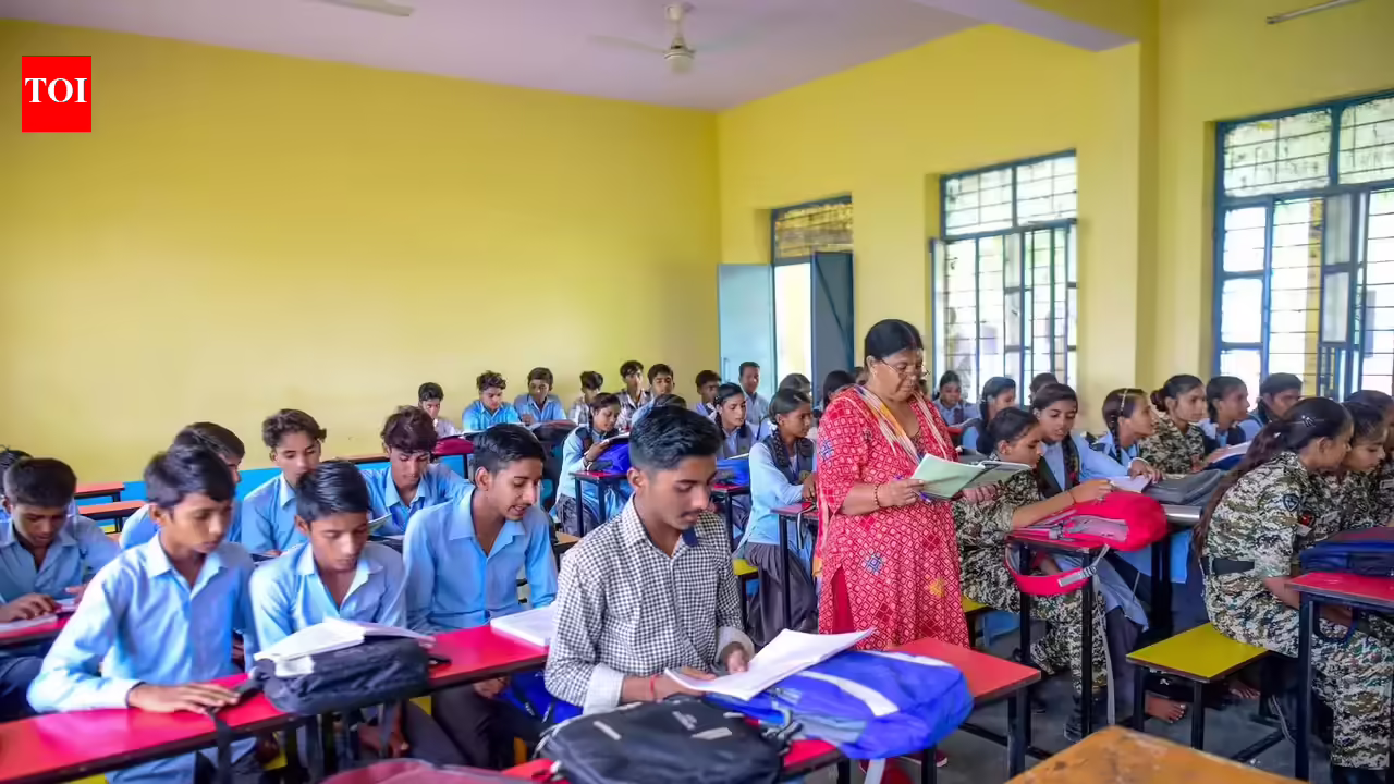 Raj tops in Class 1-12 schools, girls enrollment still low: Niti Aayog | Jaipur News