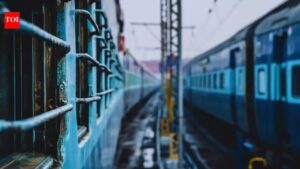 Overcharging: Railways conducts surprise checks. Patna News
