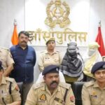 2 women held in IPL betting racket; ₹1.7cr of bullion & cash recovered | Kanpur News