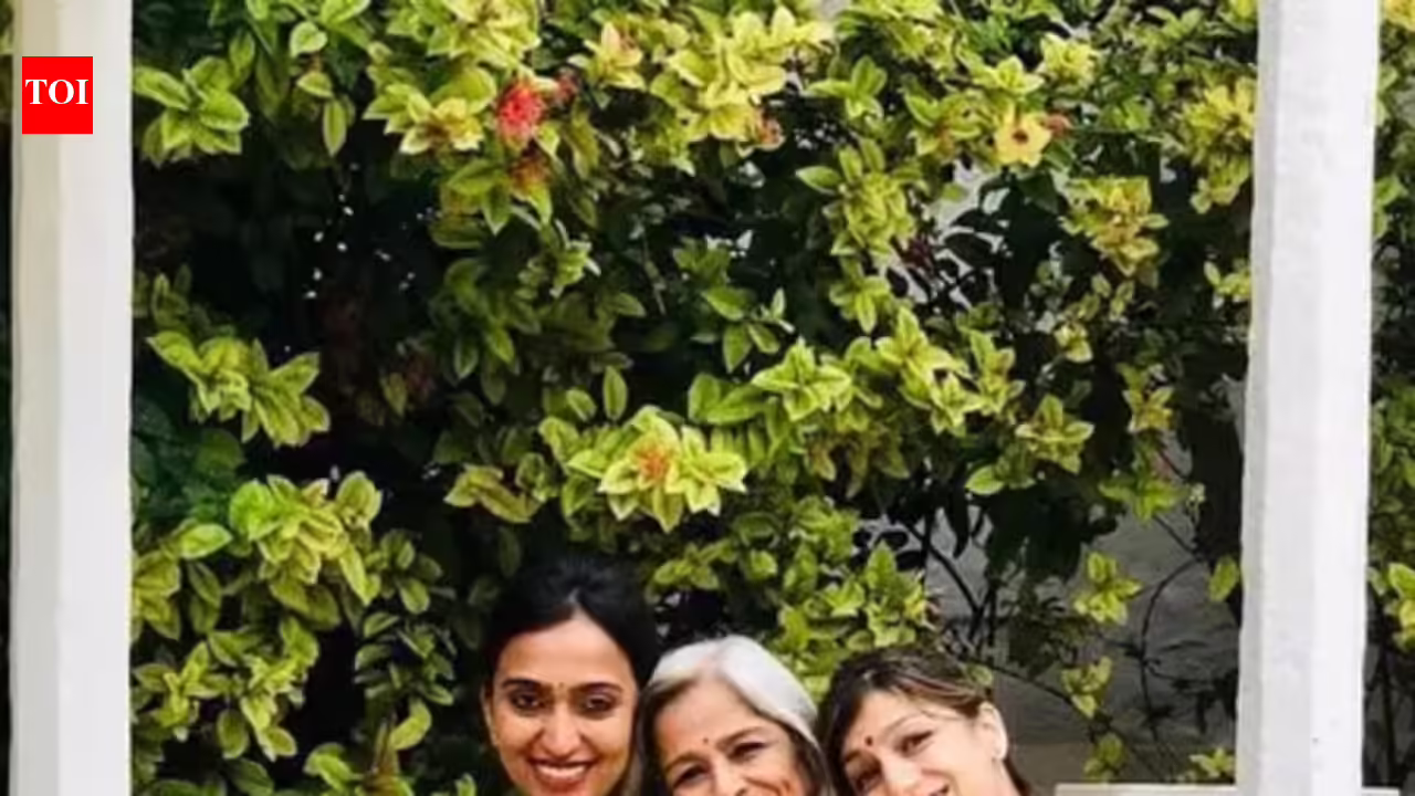 Vivek Oberoi’s Heartfelt Mother’s Day Tribute Celebrates Family Generations |