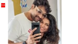 Devan Jayakumar: Raveena Ravi and ‘Valatty’ director Devan Jayakumar tie the knot, mother Sreeja Ravi shares first pictures and heartfelt note. Hindi Movie News