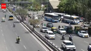 How arbitrary bus halts choked NCR aways daily | Gurgaon News