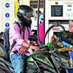 Rush on petrol, diesel pumps, government says no. Mumbai News