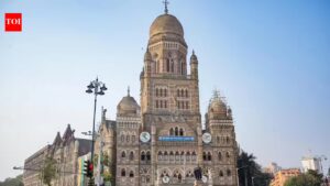 Outvoted after netas AWOL, BJP brings in biometric attendance. Mumbai News