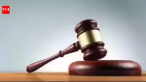 Taxi driver gets two years’ RI for kissing hotel employee’s hand, stalking her | Mumbai News