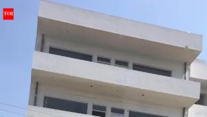 1k+ homes flout stilt parking norms in Gurgaon, DLF phases top list | Gurgaon News