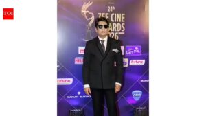 Shekhar Suman launches his talk show ‘Shekhar Tonite’. Hindi Movie News